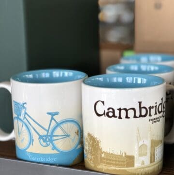 cambridge-coffee-mugs-in-starbucks-cafe_t20_ZxNbn0